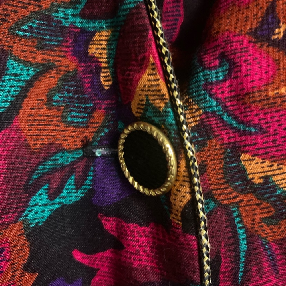 Colorful blouse - Picture 2 of 9